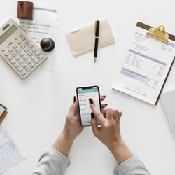 兰色口罩无纺布和白色口罩无纺布生产 库存 装车视频